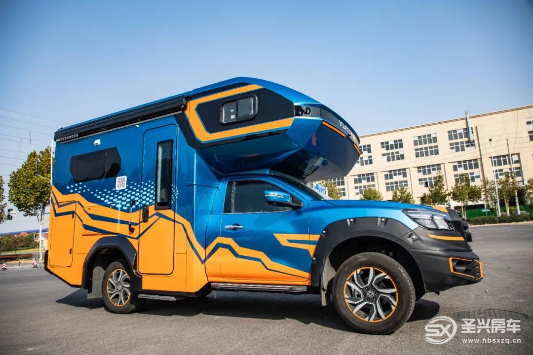 野性十足，四驅(qū)還帶差速鎖，宇通全新皮卡房車來襲，開啟你的探險(xiǎn)之旅-6.jpg