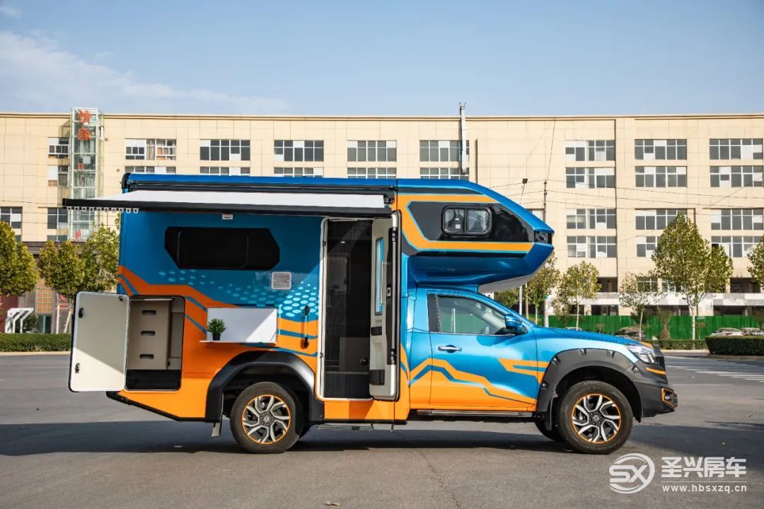 野性十足，四驅(qū)還帶差速鎖，宇通全新皮卡房車來襲，開啟你的探險(xiǎn)之旅-9.jpg