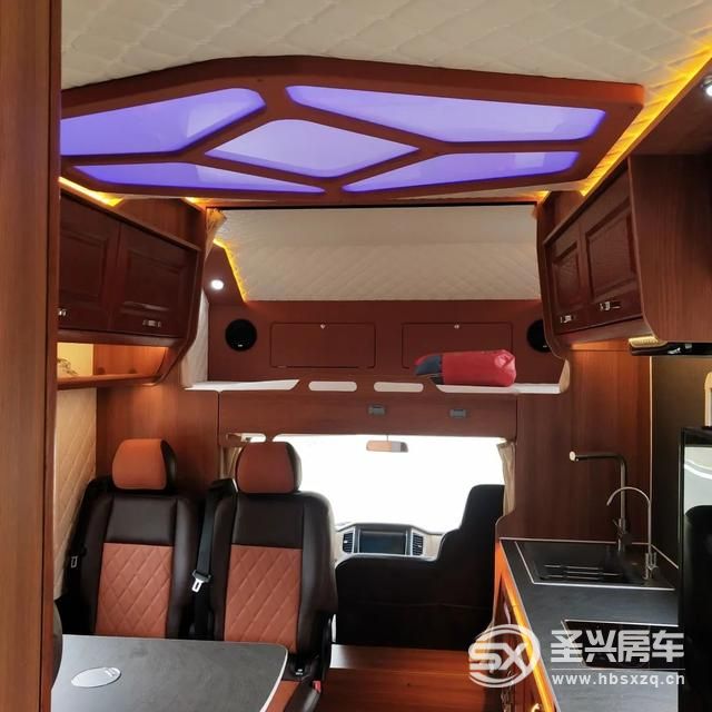 新款江鈴JMC輕卡房車，中式設(shè)計(jì)老車友最愛，30萬(wàn)出頭拎包就能住-6.jpg