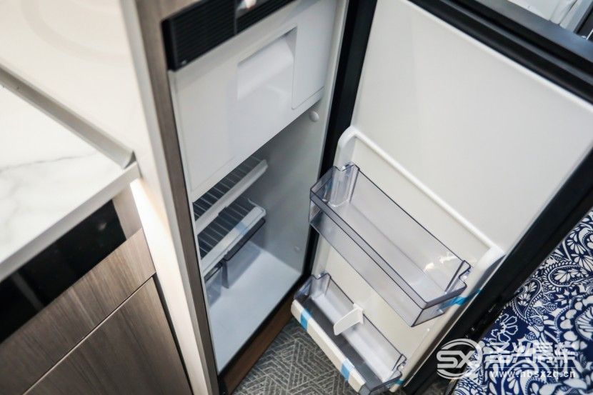 48V電路系統(tǒng)，獨(dú)立續(xù)航可維持3天，宇通全新B311豪享版房車等你來發(fā)現(xiàn)！get?code=ODU0Y2Q4Nzc1ODdiNjlkNTI3ZDdiNTQyZGNhMmFkY2YsMTY2NzAzNjIzMjg2Nw==