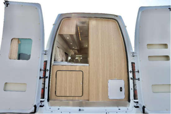 9.7鄭州房車展：飛翔福順B型舒·野悅順房車，小巧靈活，內(nèi)飾溫馨6ea3b1042337a6259f7dfd9f09cdec8b8023
