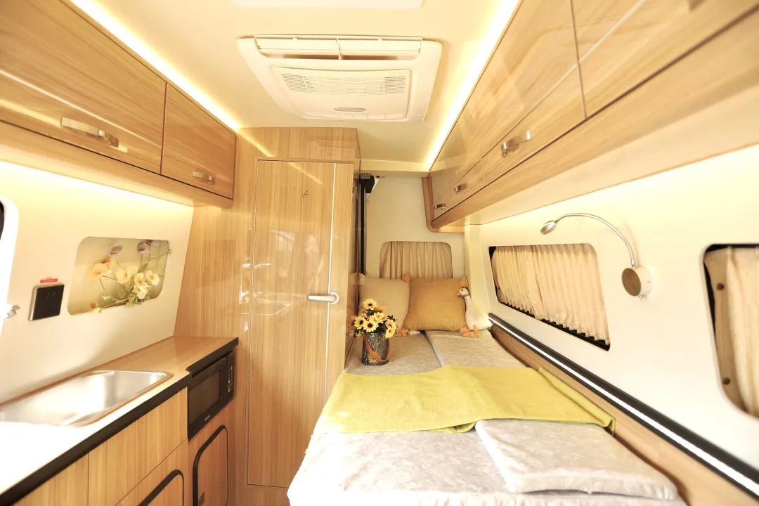 用福特T6底盤打造的小房車長什么樣？動力強、配置高，主打一個性價比-19.jpg