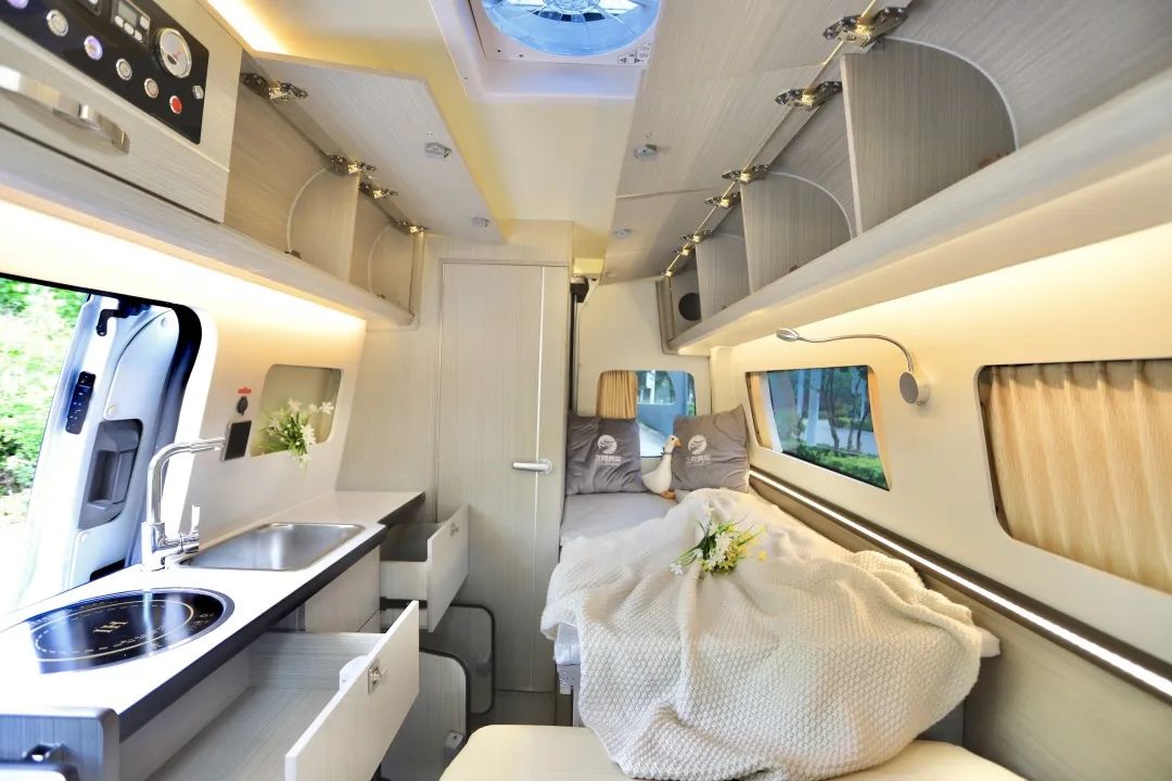 用福特T6底盤打造的小房車長什么樣？動力強、配置高，主打一個性價比-25.jpg
