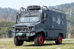 東風(fēng)猛士甲四驅(qū)越野房車(chē)